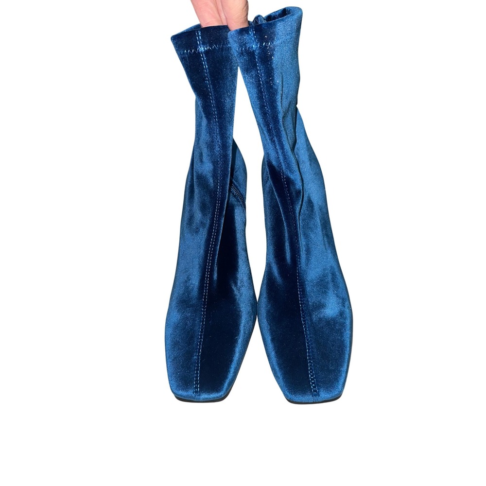 Steve Madden Vinka Blue Velvet Ankle Boots Square Toe Block Heel Women's Size‎ 8 - Picture 7 of 8